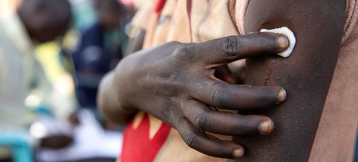 Une seule dose de vaccin contre le papillomavirus protège contre le cancer du col de l’utérus